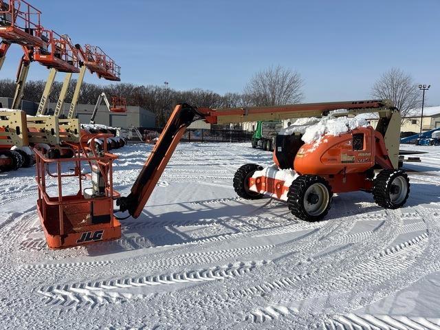 JLG 600AJ Articulated boom lifts