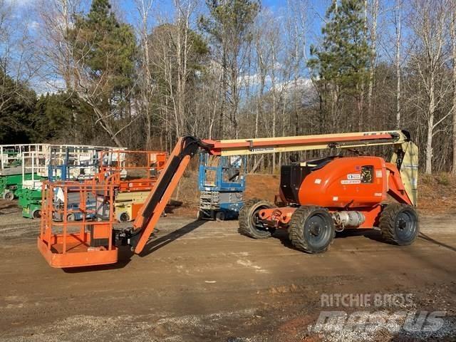 JLG 600AJN Articulated boom lifts