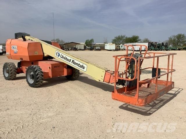 JLG 600S Telescopic boom lifts