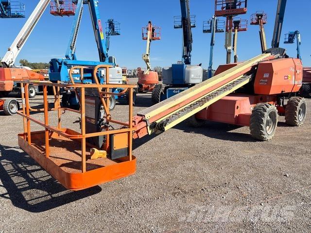 JLG 600S Telescopic boom lifts