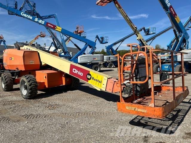 JLG 600S Telescopic boom lifts