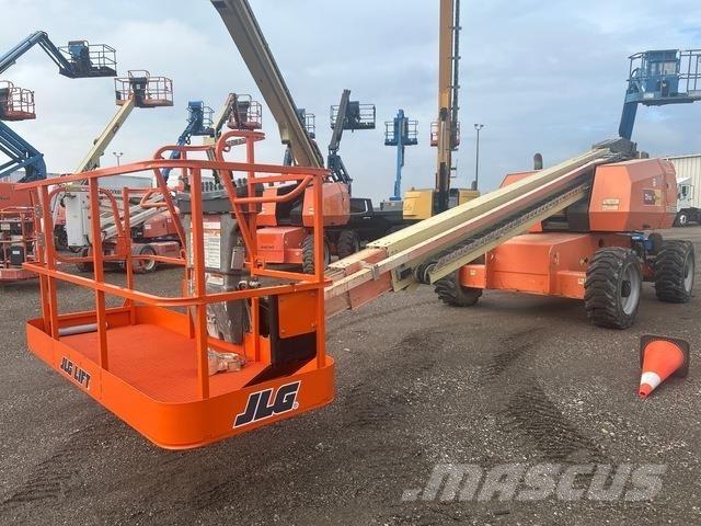 JLG 600S Telescopic boom lifts