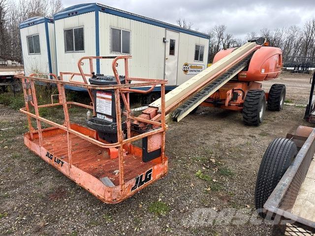 JLG 600S Telescopic boom lifts
