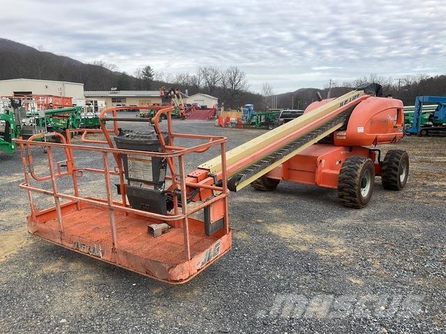 JLG 600S Telescopic boom lifts