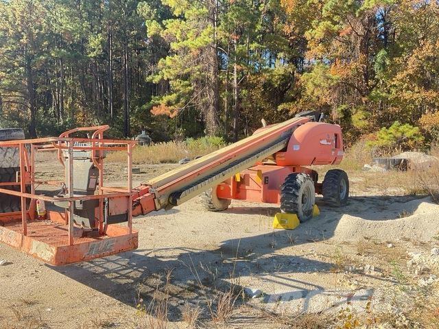 JLG 600S Telescopic boom lifts
