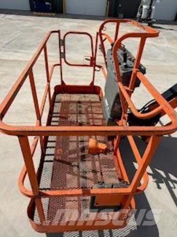 JLG 660SJ Telescopic boom lifts