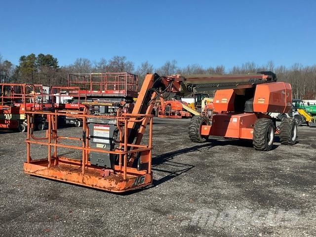 JLG 660SJ Telescopic boom lifts