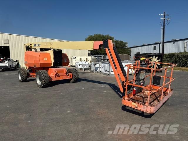 JLG 800AJ Articulated boom lifts