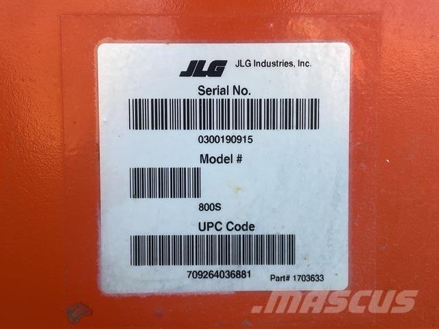 JLG 800S Telescopic boom lifts