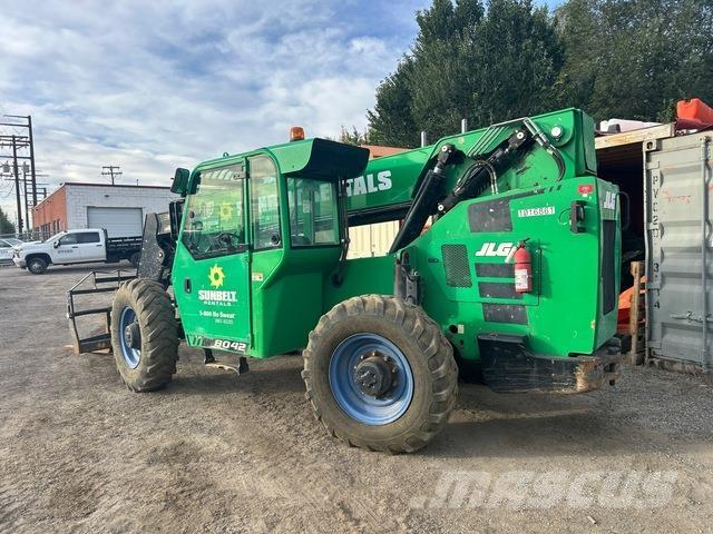 JLG 8042 Telescopic handlers
