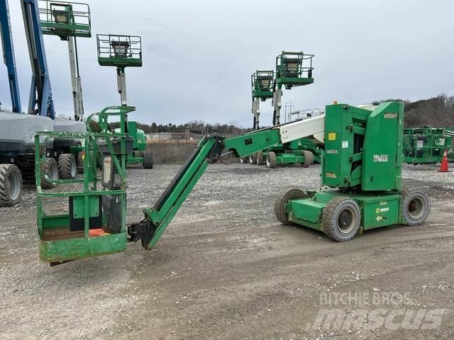 JLG E300AJ Articulated boom lifts