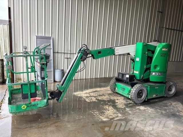 JLG E300AJ Articulated boom lifts