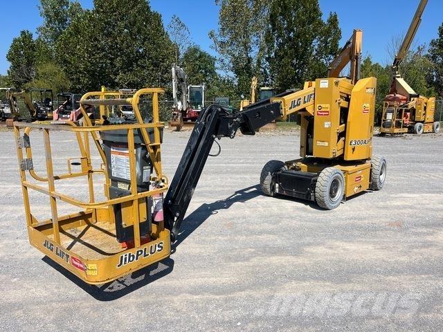 JLG E300AJP Telescopic boom lifts