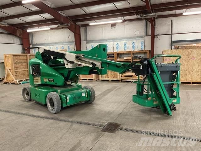 JLG E400AJPN Articulated boom lifts