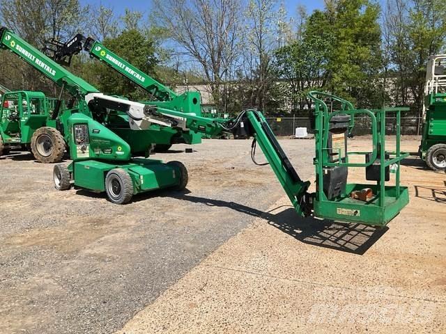 JLG E400AJPN Articulated boom lifts