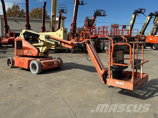 JLG E400AJPN Articulated boom lifts