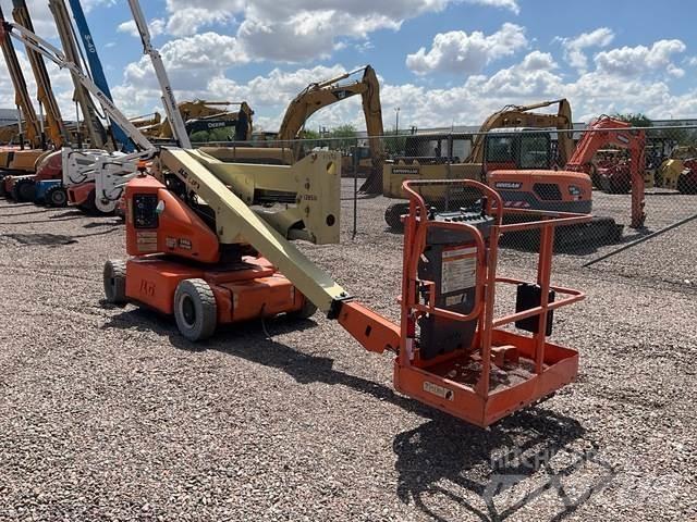 JLG E400AN Articulated boom lifts