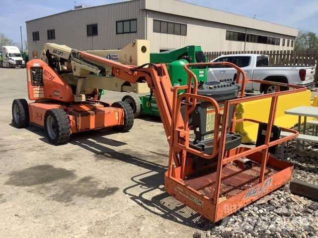 JLG E450AJ Articulated boom lifts