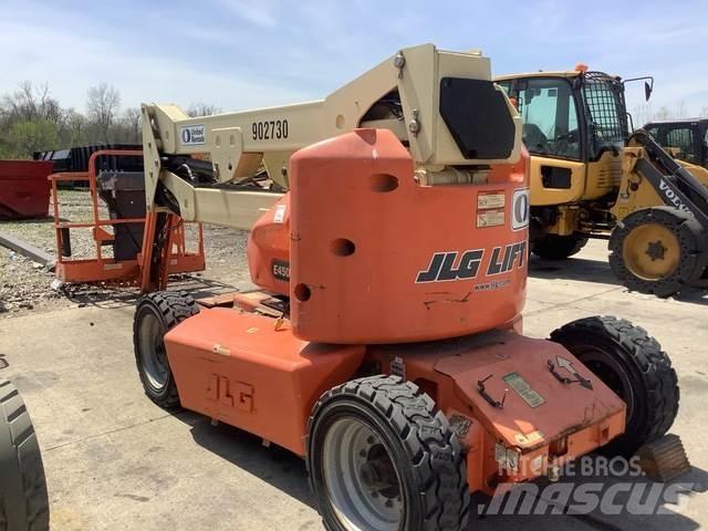JLG E450AJ Articulated boom lifts