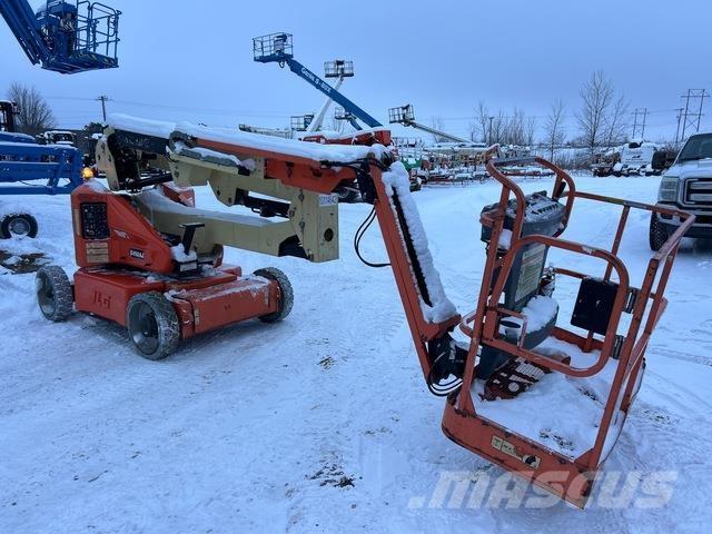 JLG E450AJ Articulated boom lifts