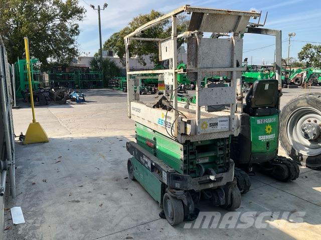JLG ES1932 Scissor lifts