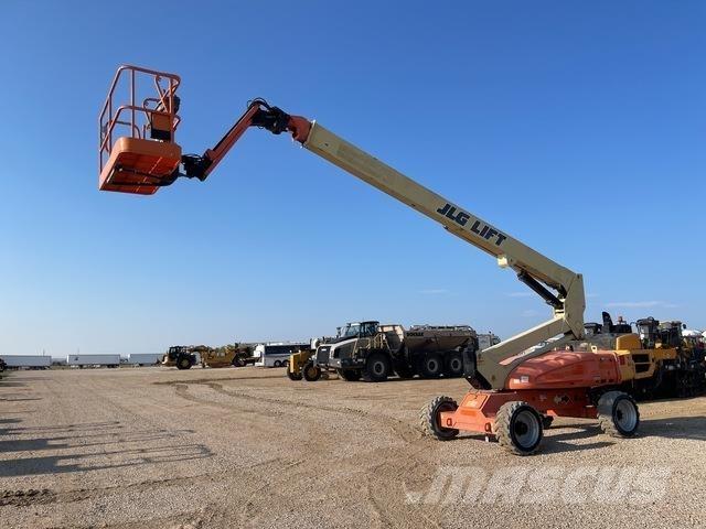 JLG M600JP Telescopic boom lifts