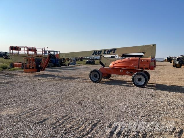 JLG M600JP Telescopic boom lifts