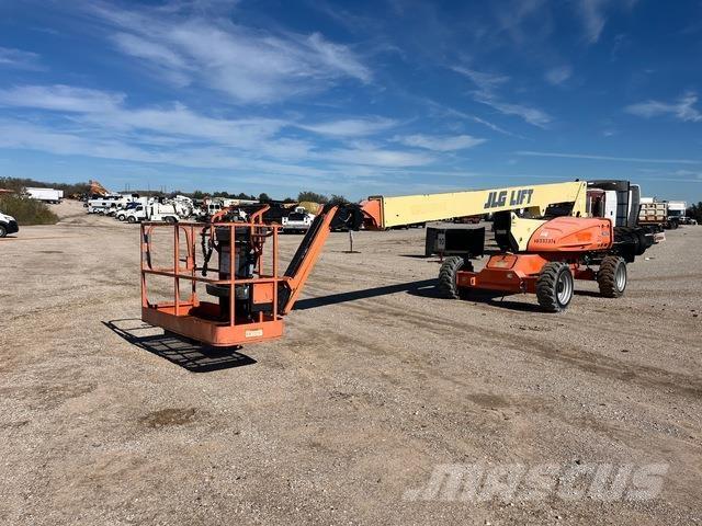 JLG M600JP Telescopic boom lifts
