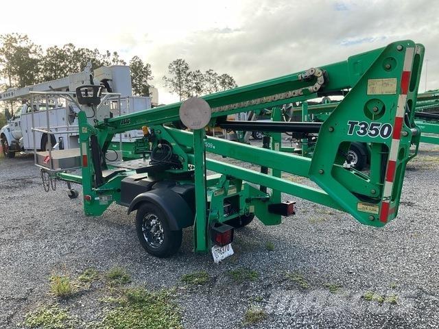 JLG T350 Trailer mounted platforms