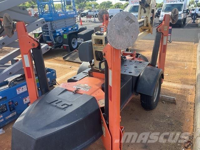 JLG T350 Trailer mounted platforms