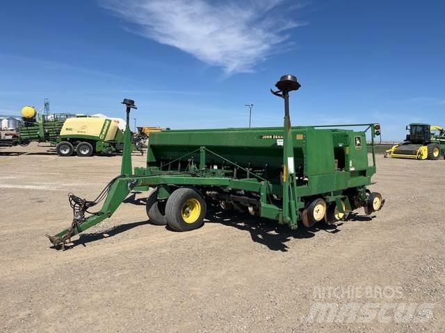 John Deere 750 Drills