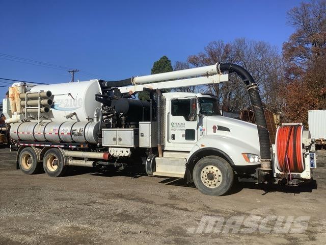 Kenworth T400 Crawler excavators