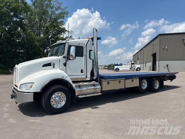 Kenworth T440 Recovery vehicles