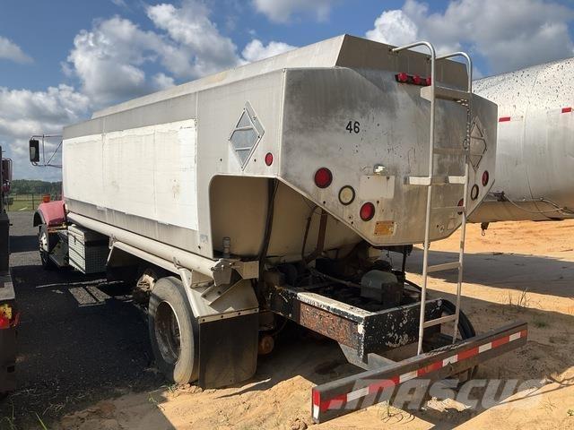 Kenworth T450B Tanker trucks