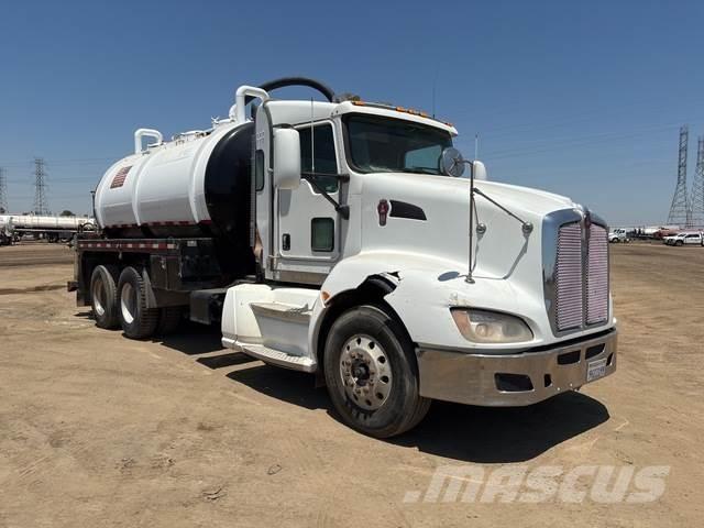 Kenworth T660 Commercial vehicle