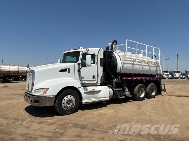 Kenworth T660 Commercial vehicle