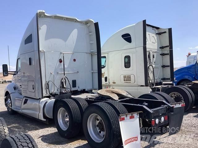 Kenworth T680 Prime Movers