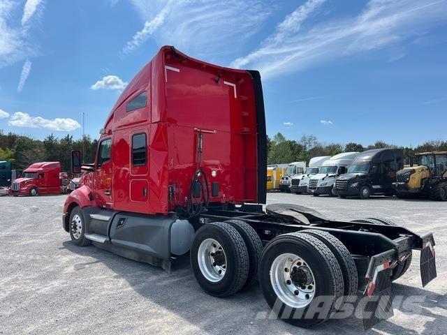 Kenworth T680 Prime Movers