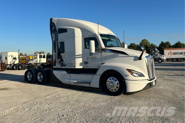 Kenworth T680 Prime Movers