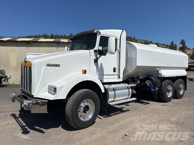Kenworth T800 Water bowser