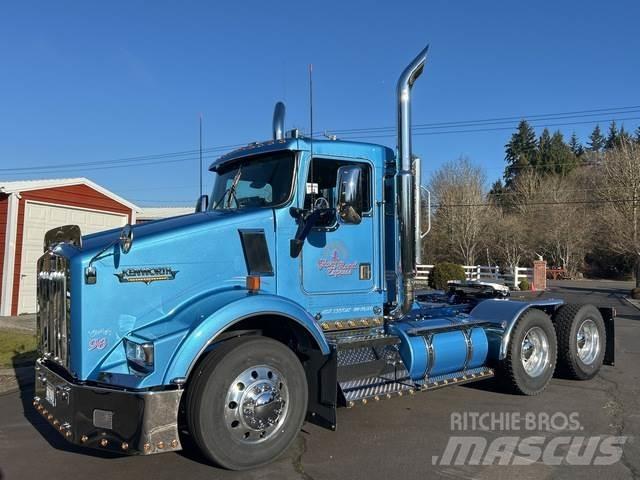 Kenworth T800 Prime Movers