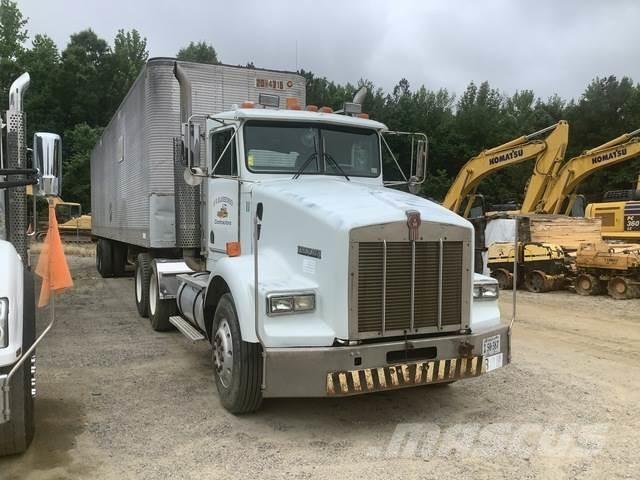 Kenworth T800 Prime Movers