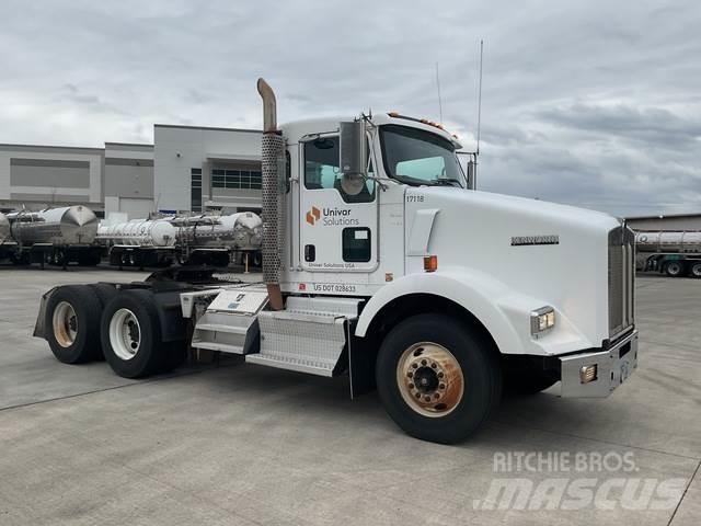 Kenworth T800 Prime Movers