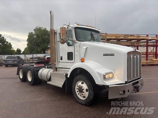 Kenworth T800 Prime Movers