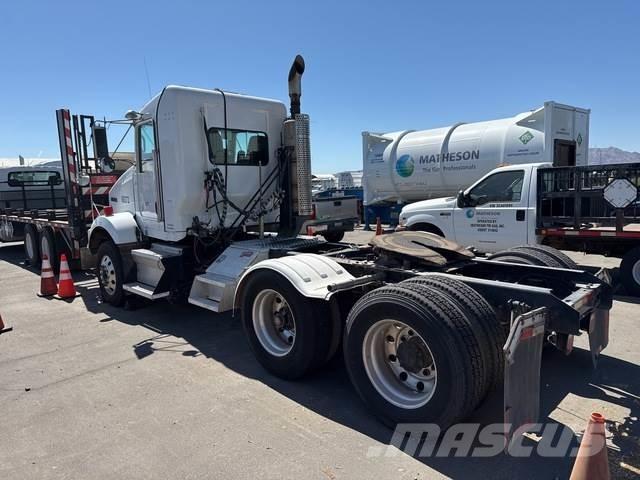 Kenworth T800 Prime Movers