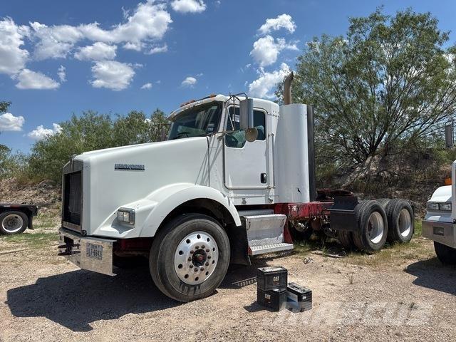 Kenworth T800 Prime Movers