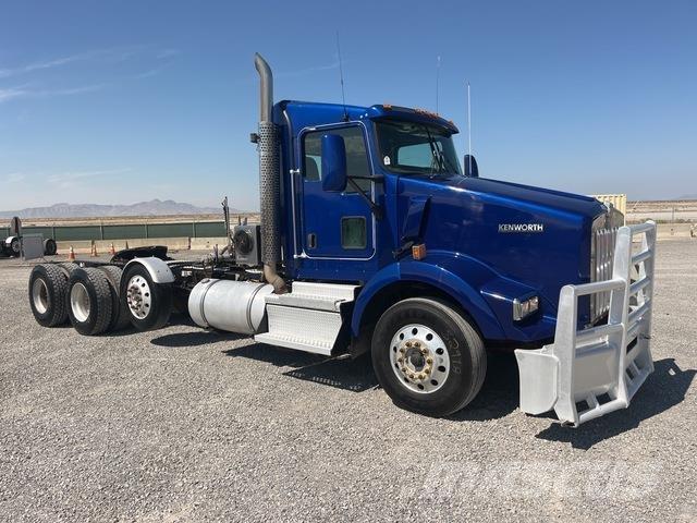 Kenworth T800 Prime Movers