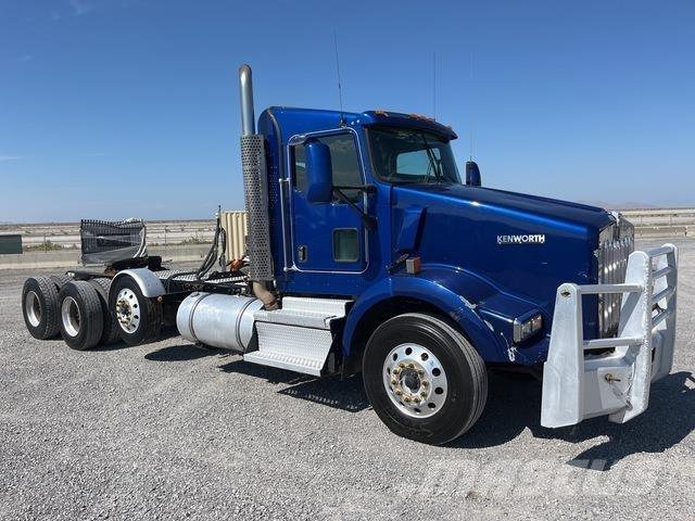 Kenworth T800 Prime Movers