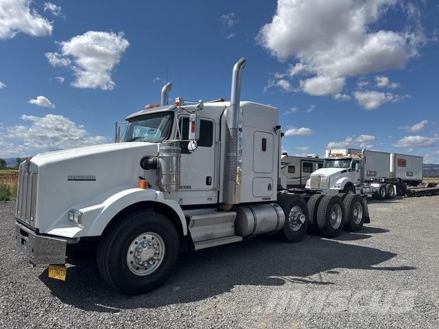 Kenworth T800 Prime Movers