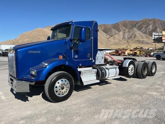 Kenworth T800 Prime Movers